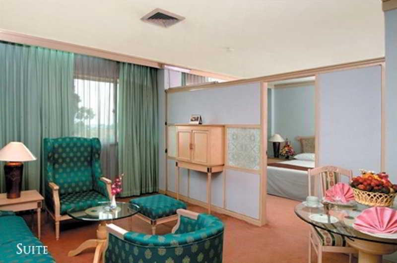 Patra Comfort Jakarta Jacarta Exterior foto