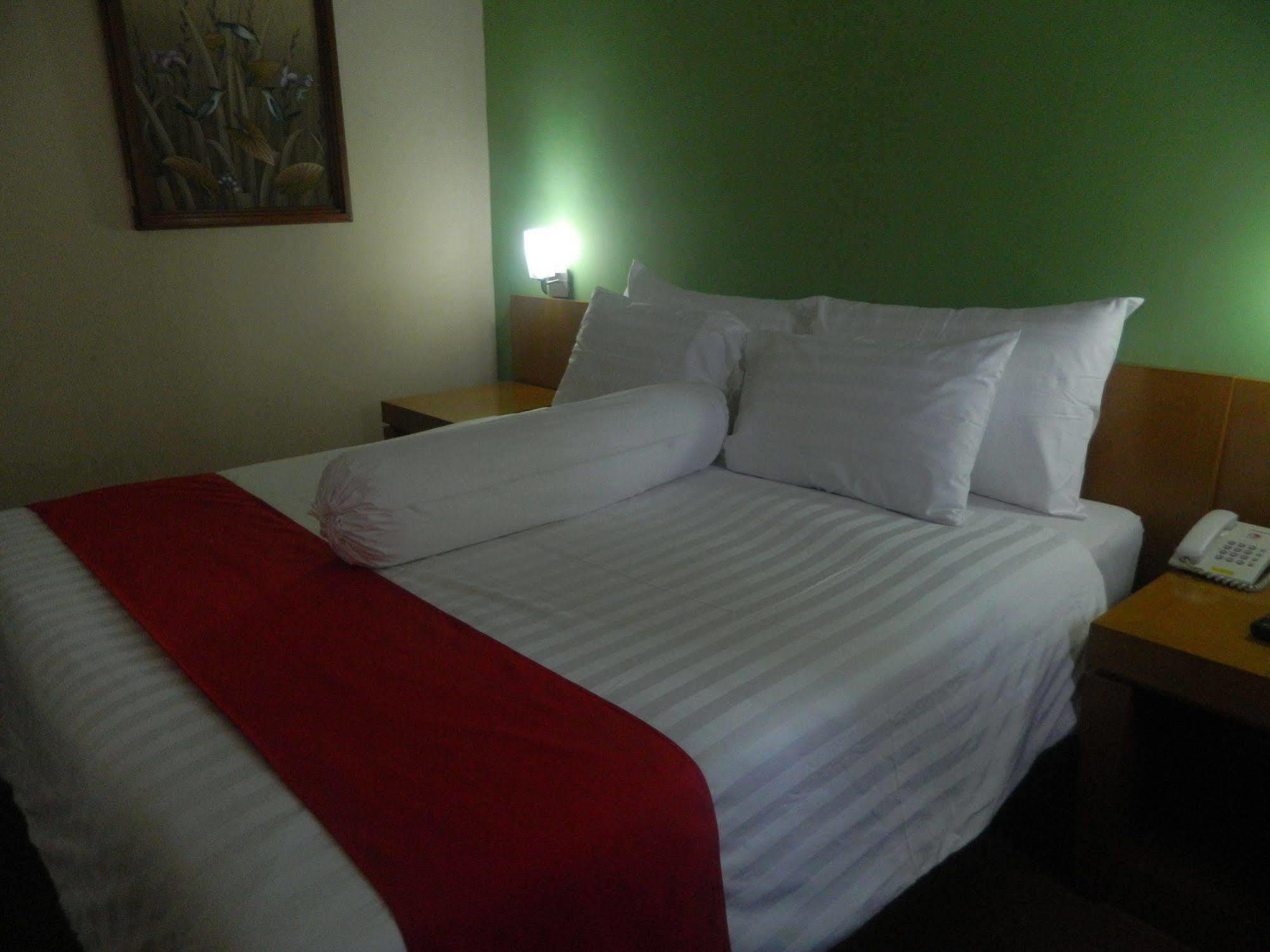 Patra Comfort Jakarta Jacarta Exterior foto