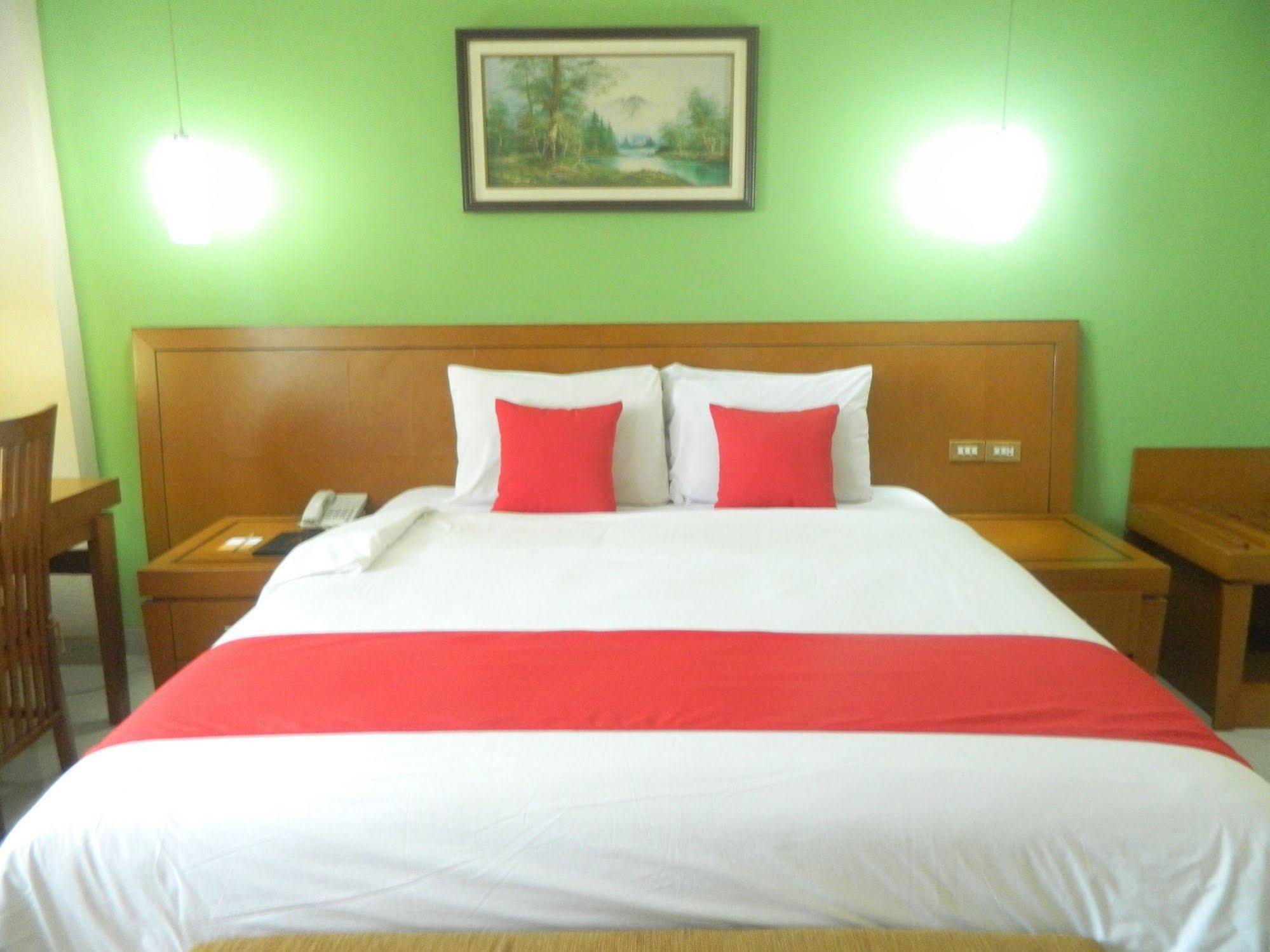 Patra Comfort Jakarta Jacarta Exterior foto